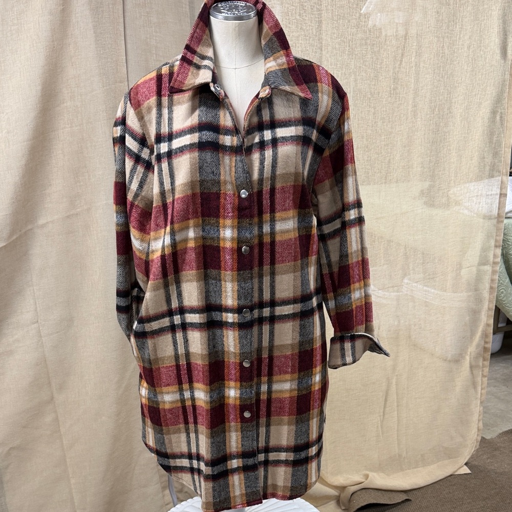 Amazon Essentials Women's Plaid Button-Down Shaket  - Burgundy and Beige